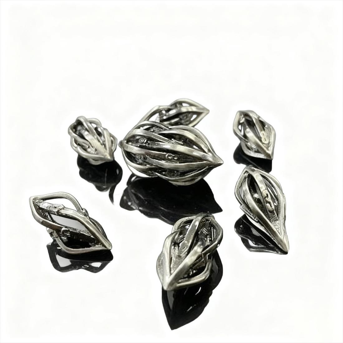 Hollow Dragon Eye Metal Dice Set photo 5