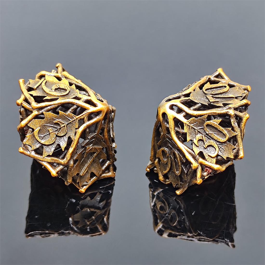 3D Printed Hollow Starweave Metal Dice Set detail 2