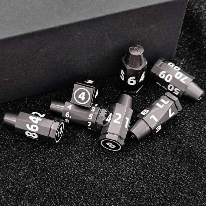 Bullet-Shaped Metal Dice Set