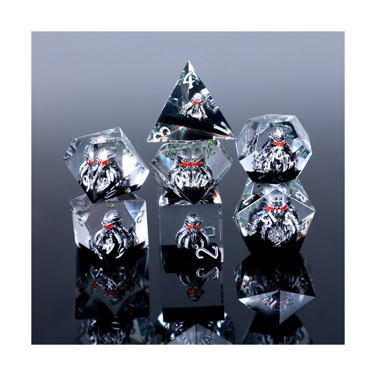Arachnid Inclusion Sharp-Edge Resin Dice Set detail 2