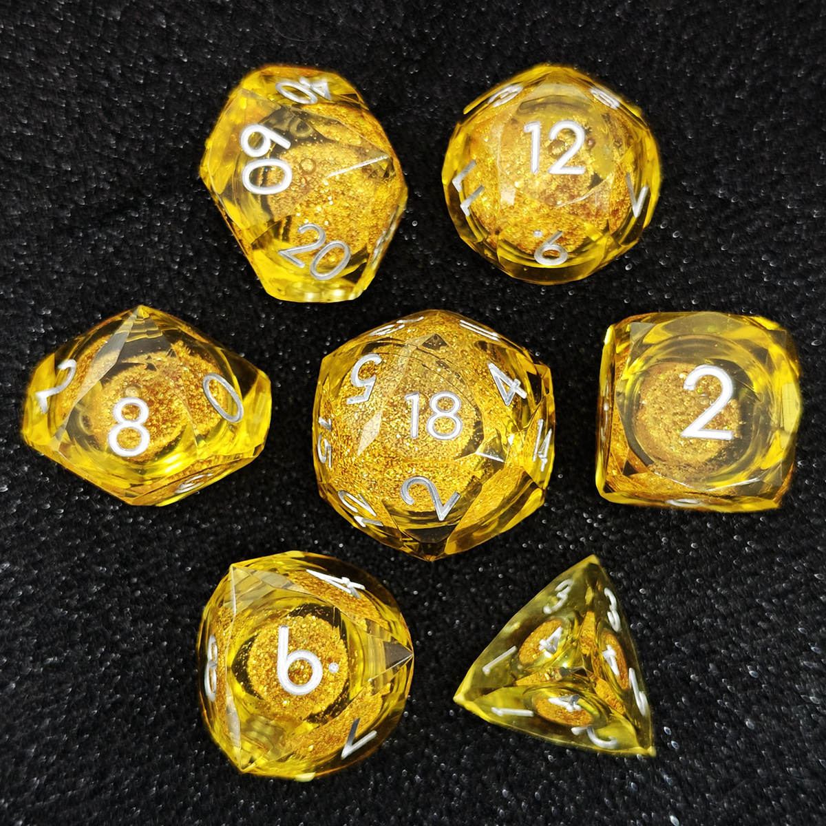 Botanical Vine Clear Resin Dice Set detail 4
