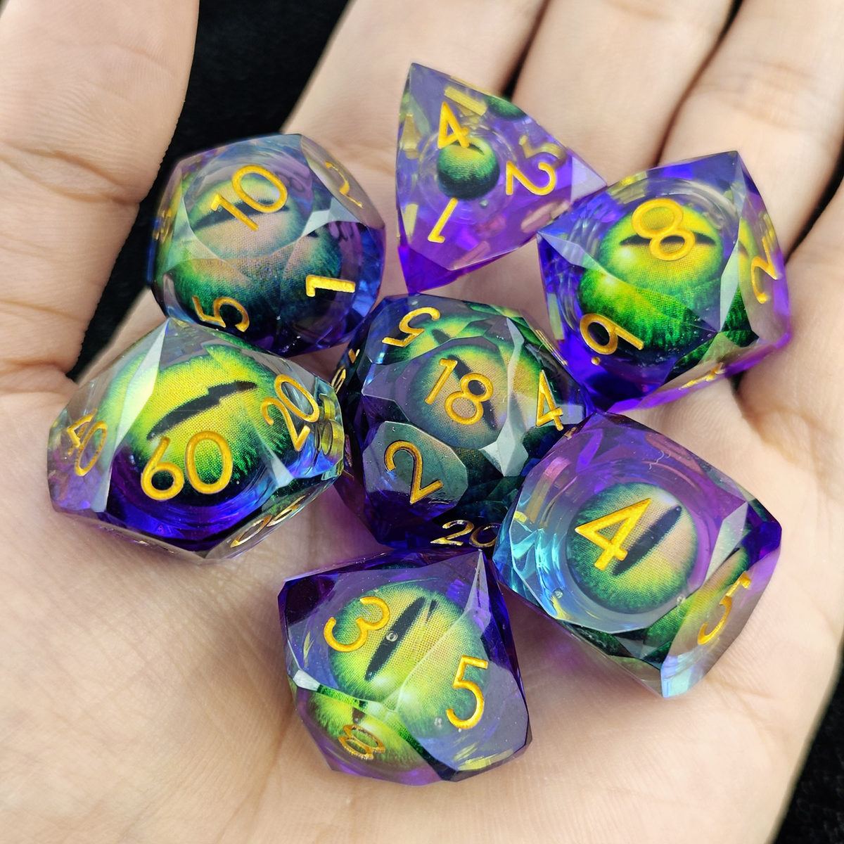 Chameleon Liquid-Eye Resin Dice Set detail 3