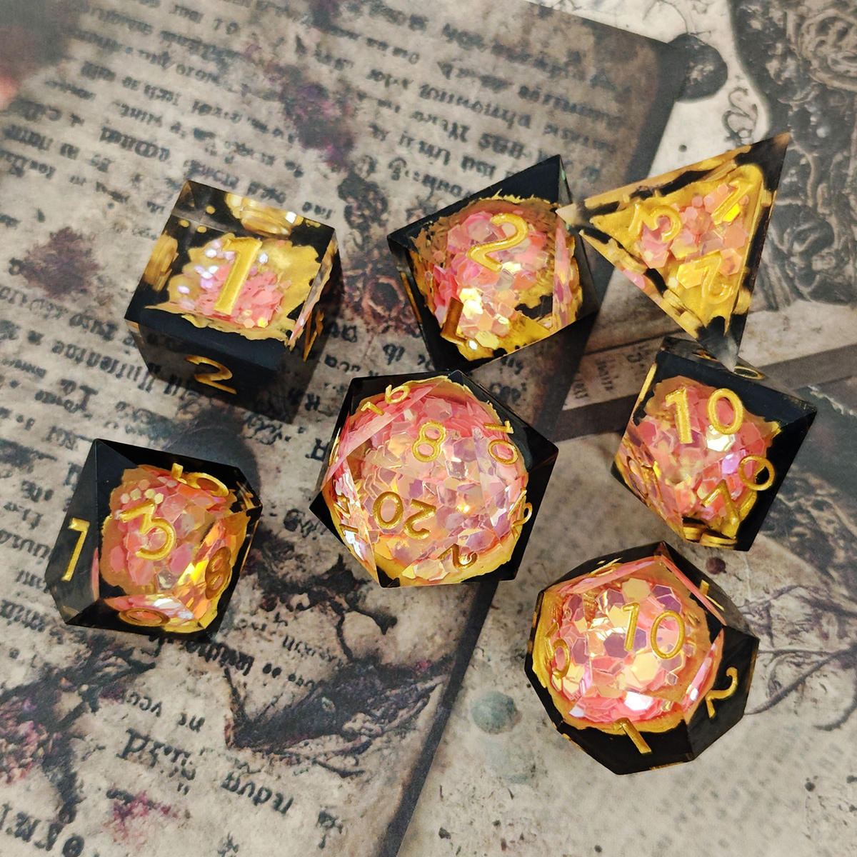 Mechanical Gear Core Resin Dice Set detail 3