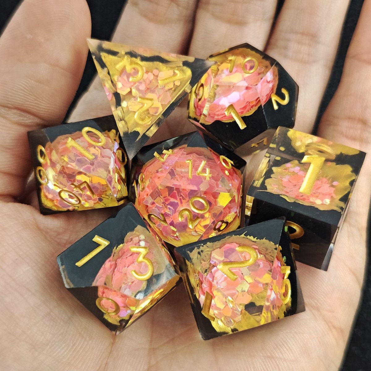 Mechanical Gear Core Resin Dice Set detail 4