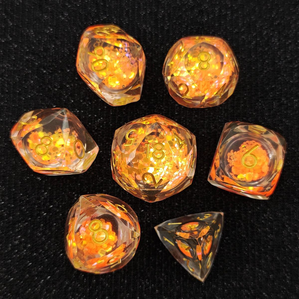 Liquid-Core Quicksand Resin Dice Set detail 4