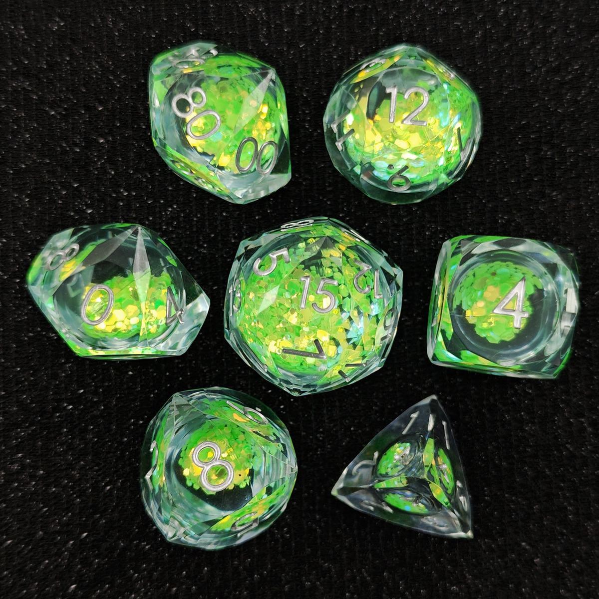 Liquid-Core Quicksand Resin Dice Set detail 7
